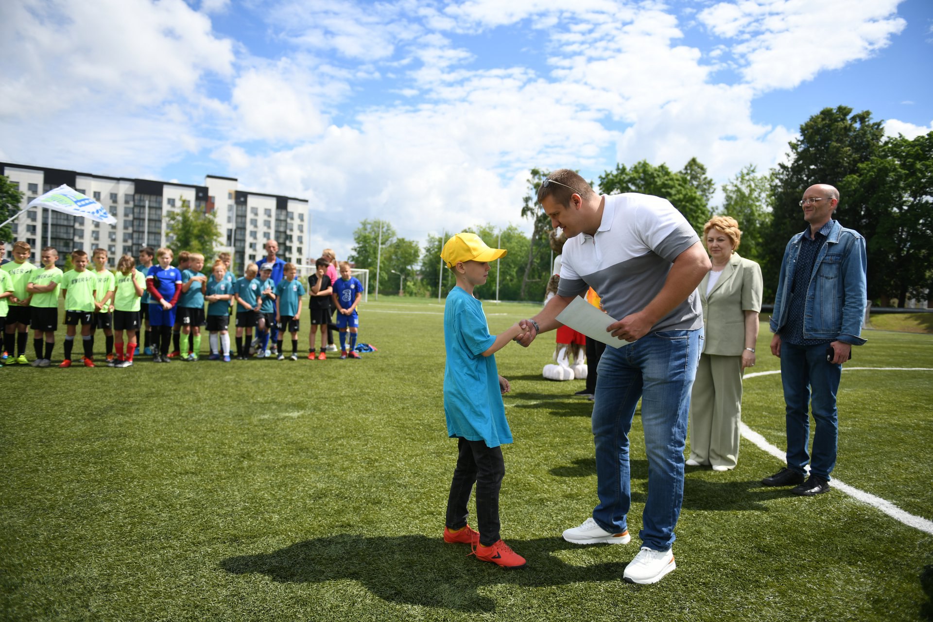 Футбол в парке